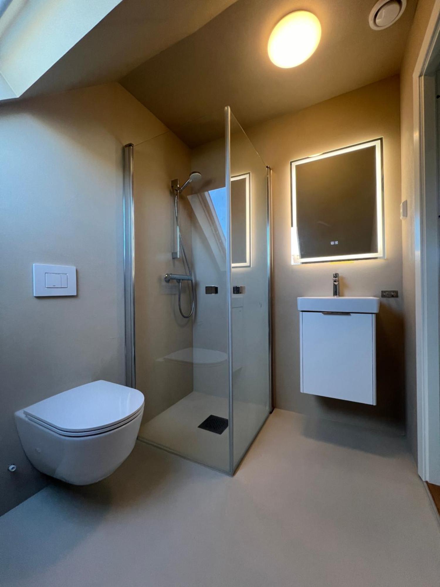 Central Guest House - Bedroom With En Suite Bathroom ستافانجر الغرفة الصورة