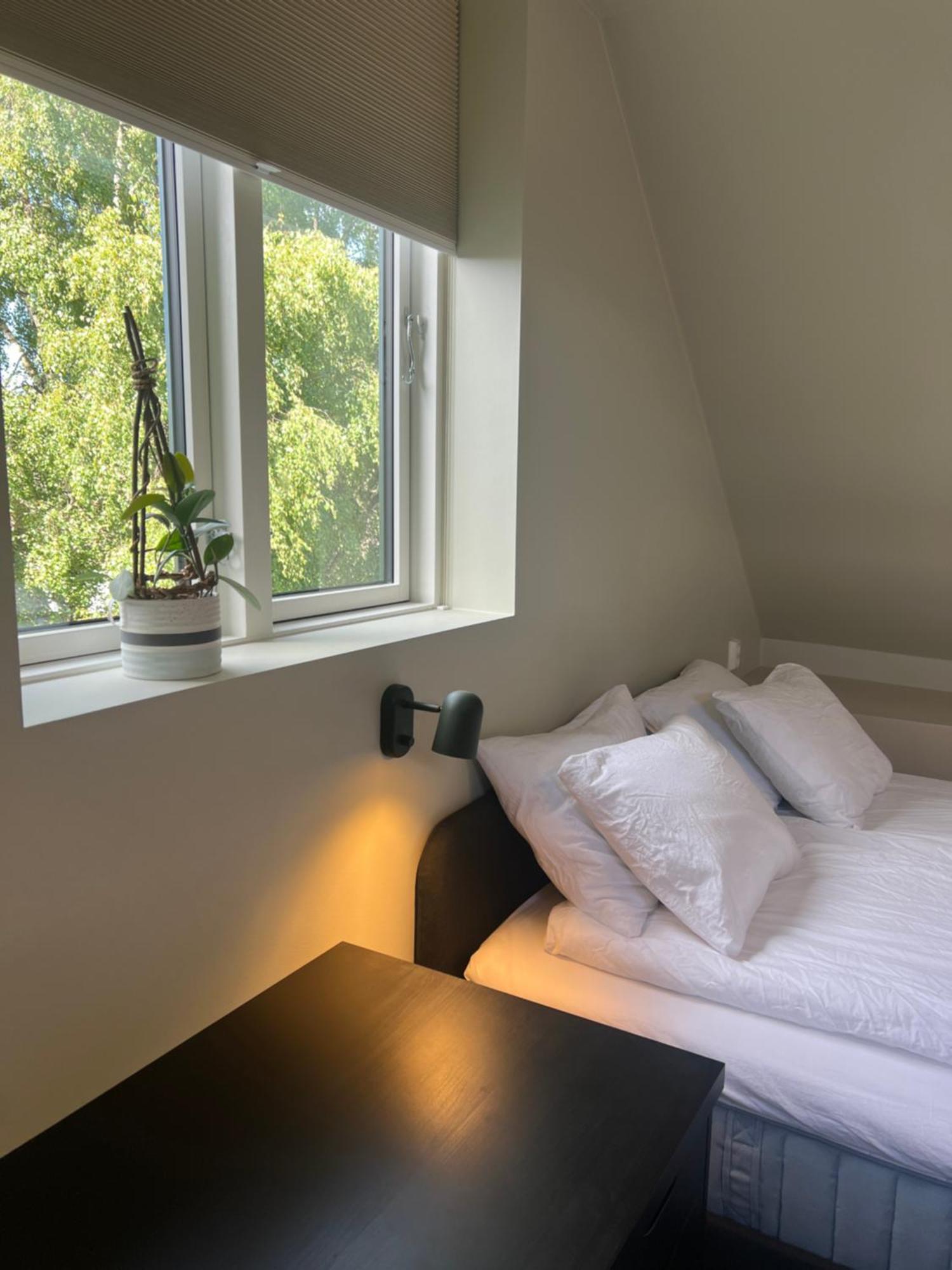 Central Guest House - Bedroom With En Suite Bathroom ستافانجر الغرفة الصورة